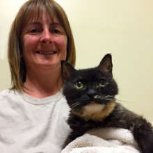 Mow-Mow the cat reunited with her Mom!