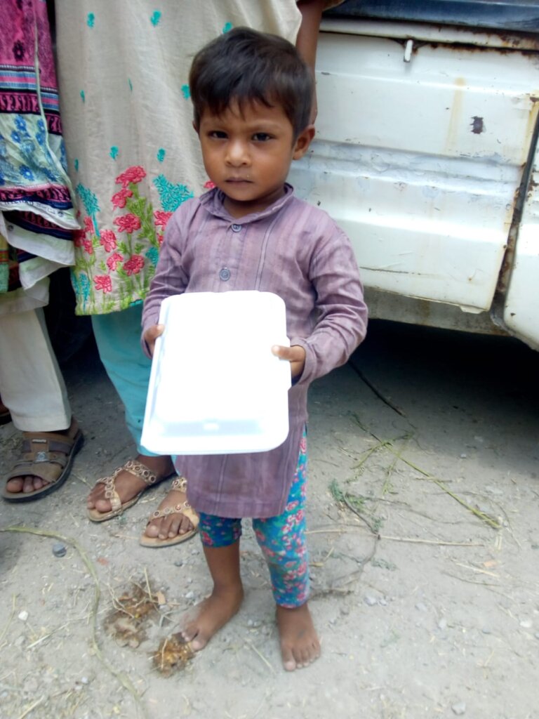 help us give 5000 meal boxes to needy