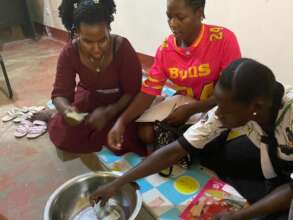 Practical Money Skills Training in Session