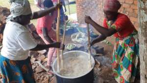 Mingling staple food for a community meal