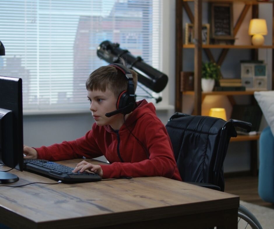Help kids with challenges Team Up for Esports!