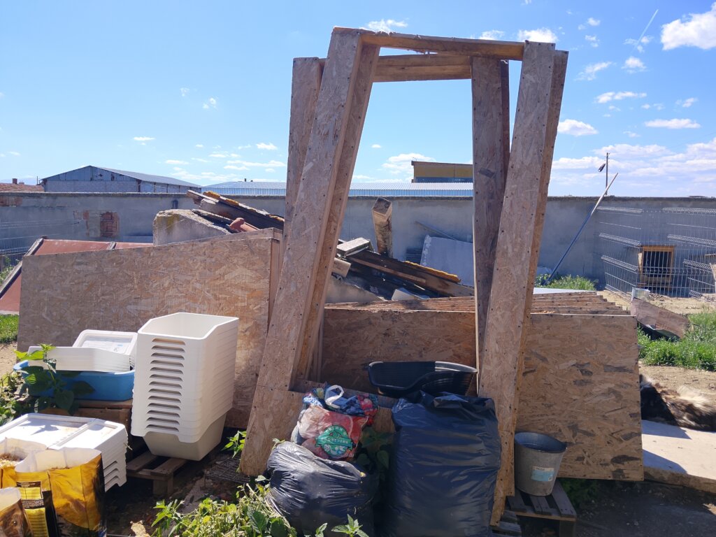 Outdoor Cats Enclosures