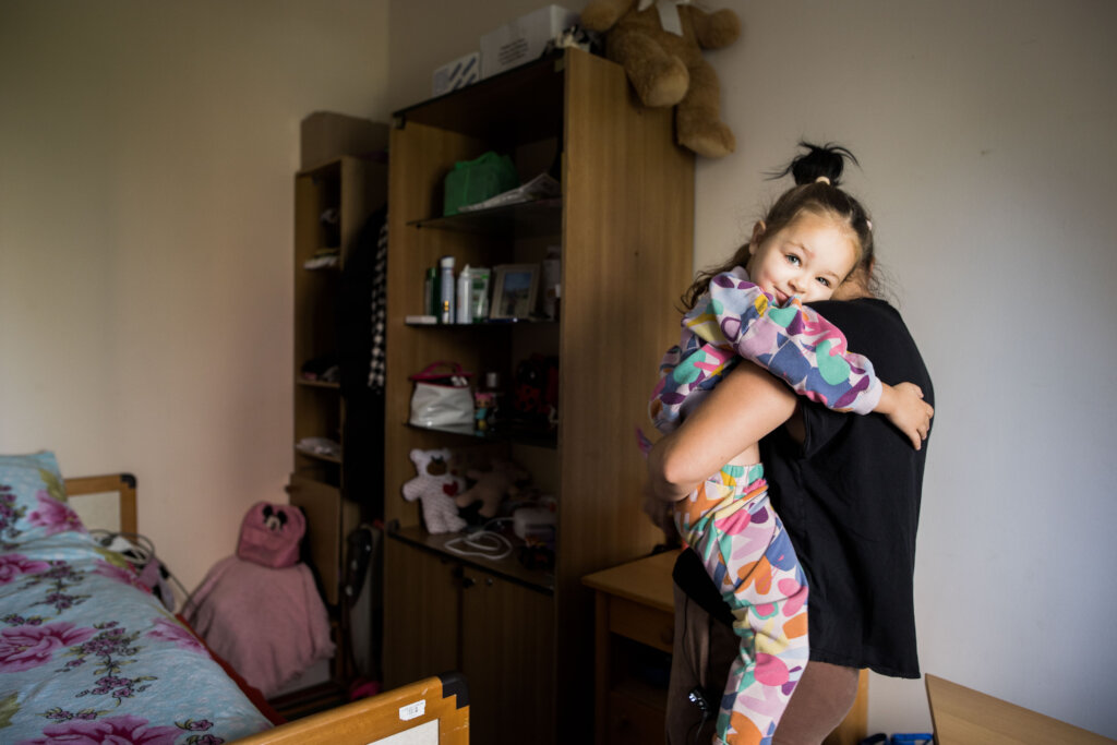 Help keep the Ukrainian refugee center safe.