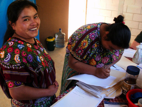 Support Kaqchikel midwives in Guatemala