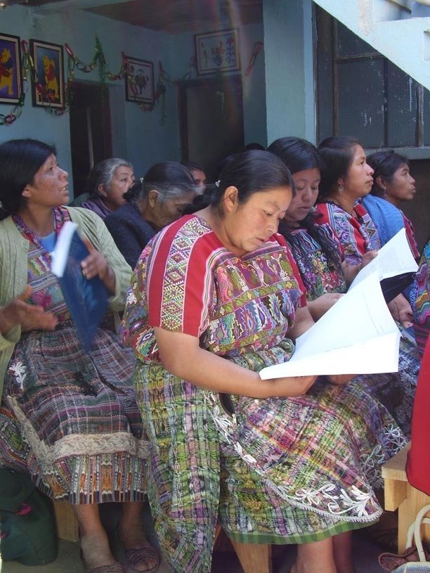 Support Kaqchikel midwives in Guatemala