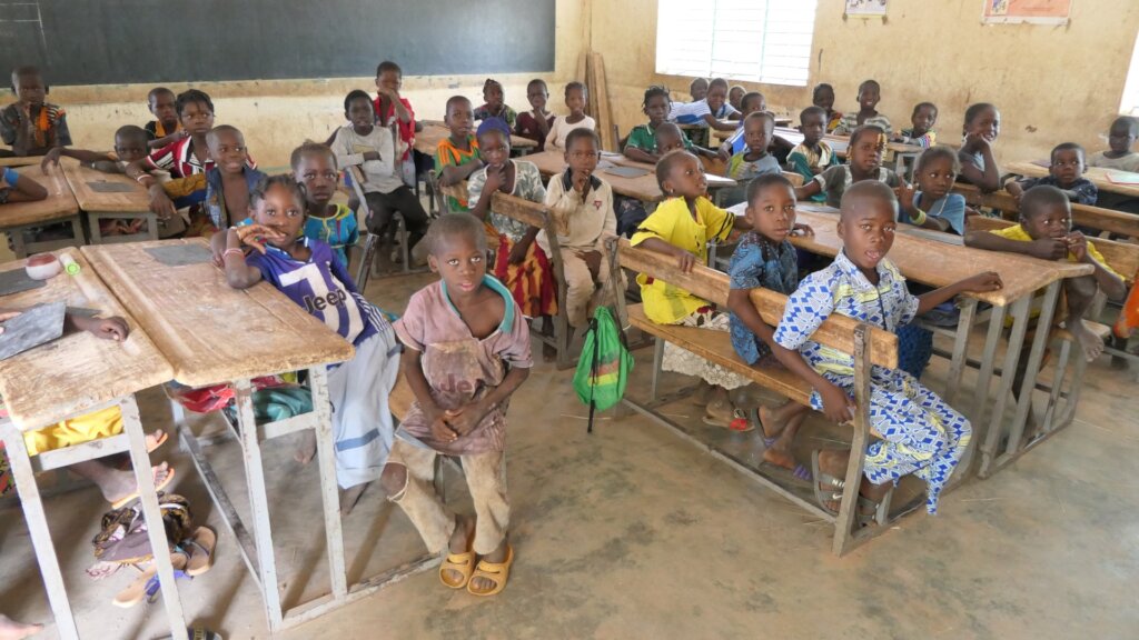 Help 3 750 rural children have a meal at school