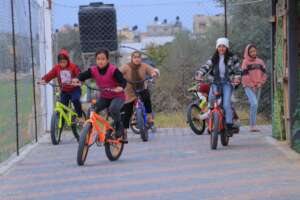 Cycling in Khuza'a Tadamon Park