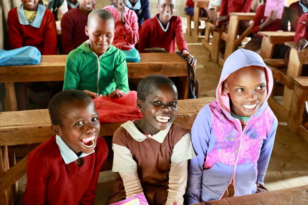 500 reusable sanitary kits with support workshops