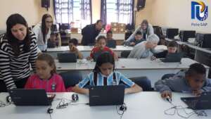 Kids and monitors for digital training