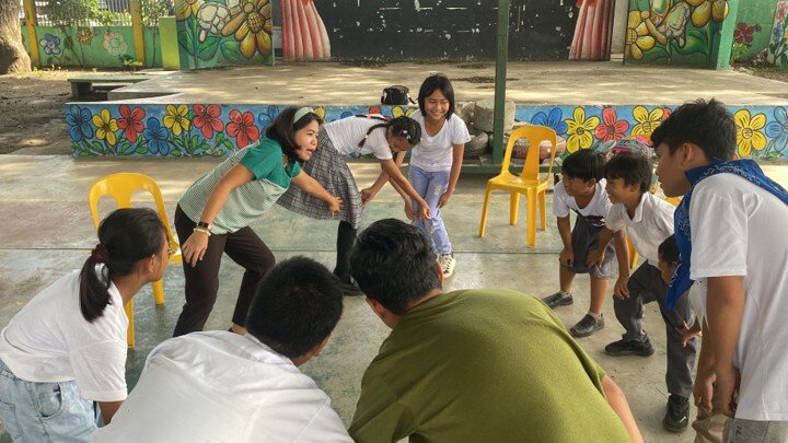 Help Struggling Filipino Kids Read