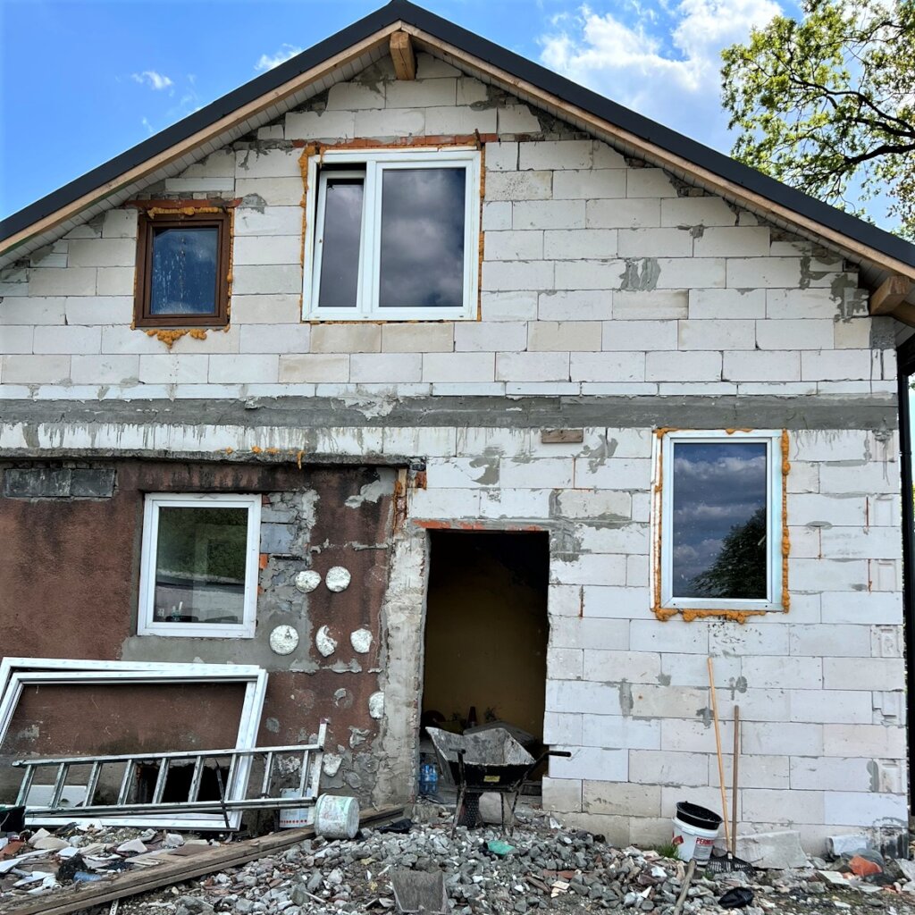 Help Build a HOME 4 HOPE for Ukrainians