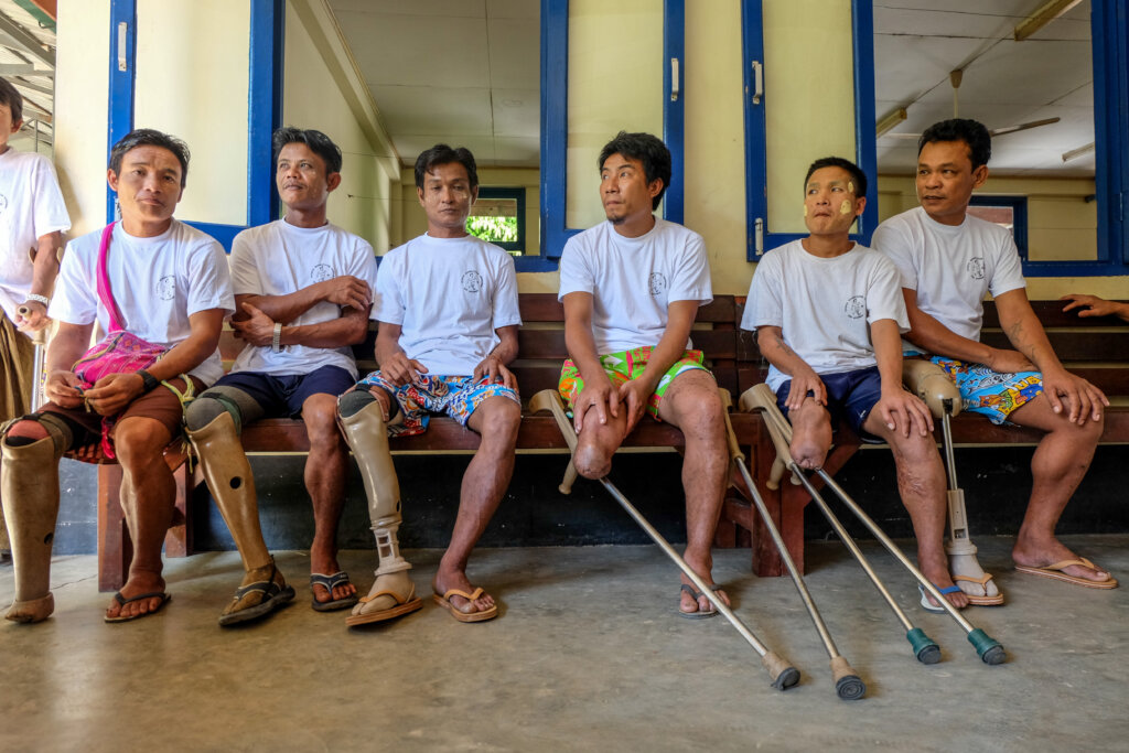 Help IDPs & Landmine Victims in Myanmar
