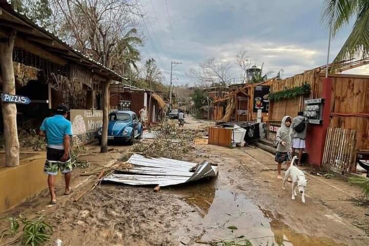 Aid for the recovery of the Oaxacan coast