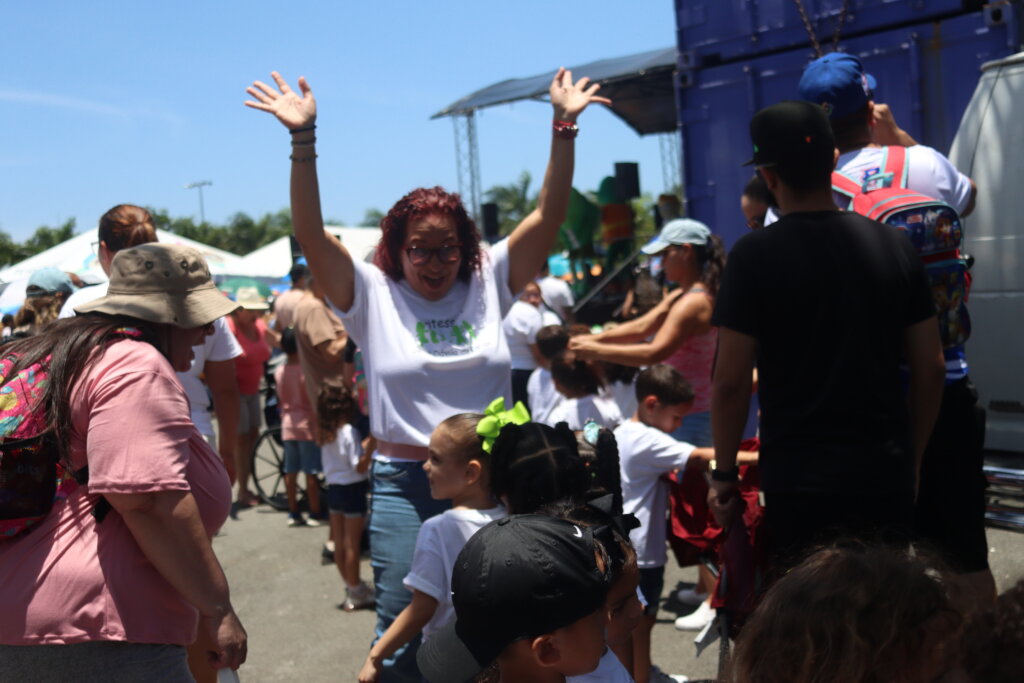 Help PR Montessori public school transformation