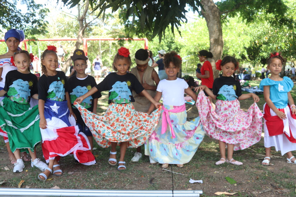 Help PR Montessori public school transformation