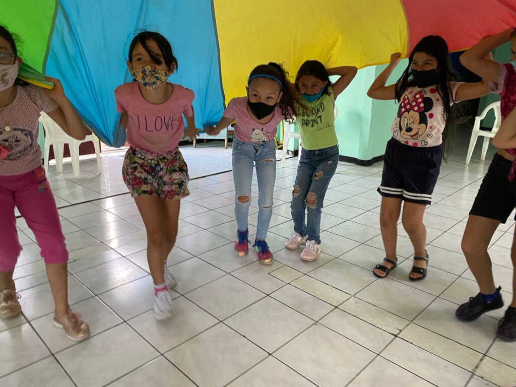 Empower Under-Resourced Girls in Costa Rica