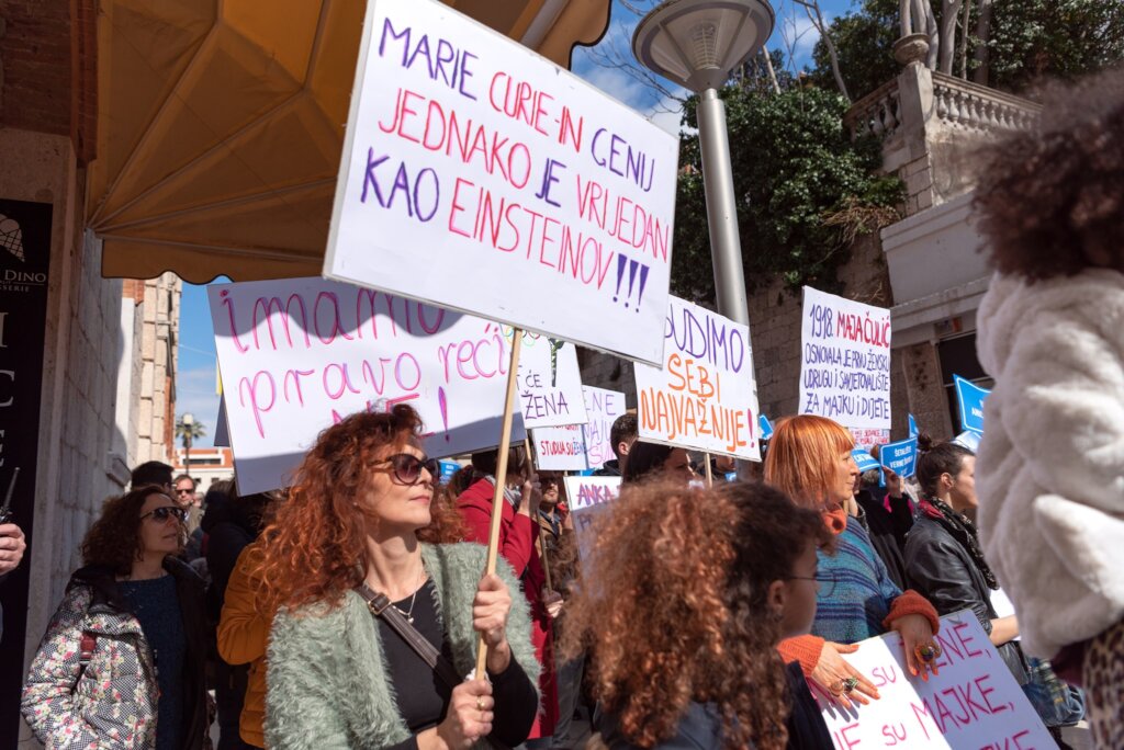 Safe housing for women victims of violence