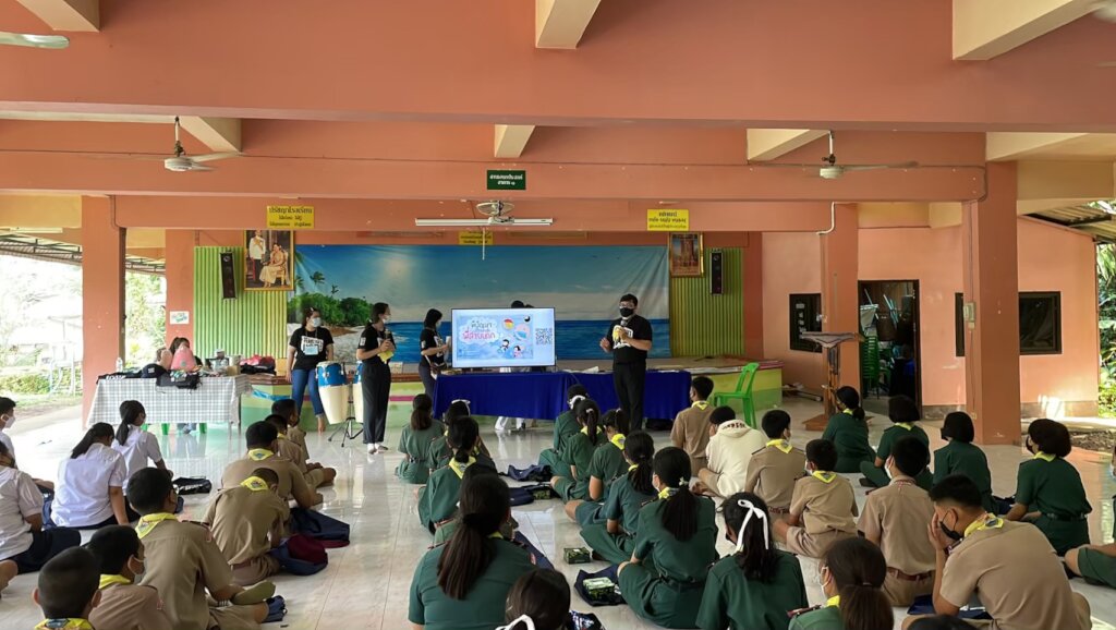 Support Childline Thailand's Call Centre