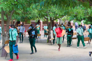 Students of Machanga's Middle Agrarian Institute