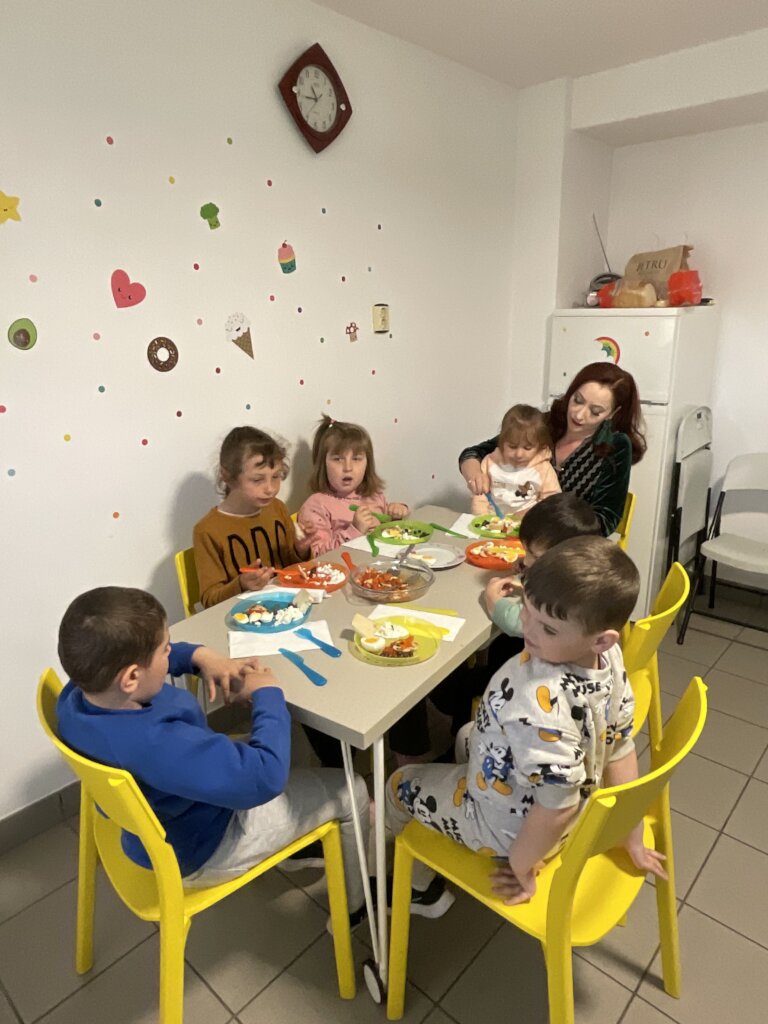 Give Healthy Meals to Disabled Romanian Orphans