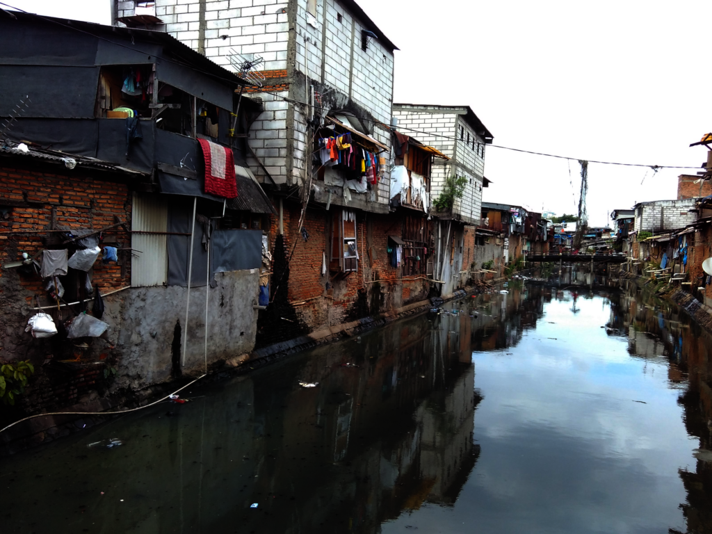 Teaching Reading in Poor Communities in Jakarta