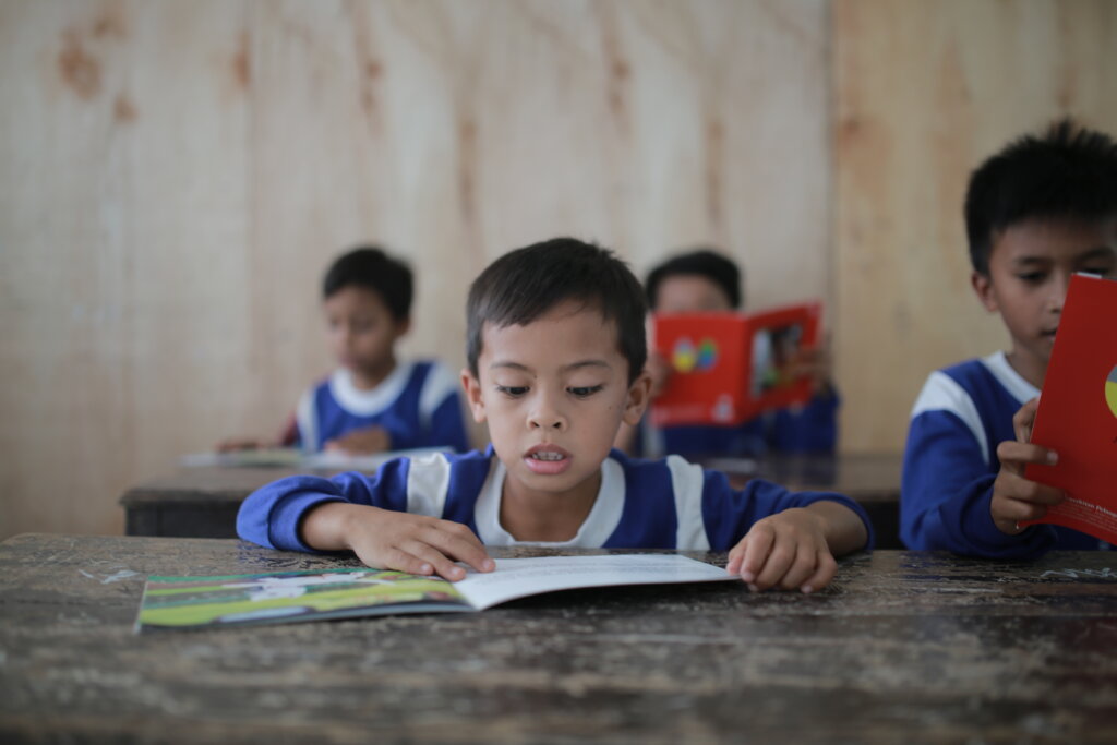 How can I read if there are no books? (Indonesia)