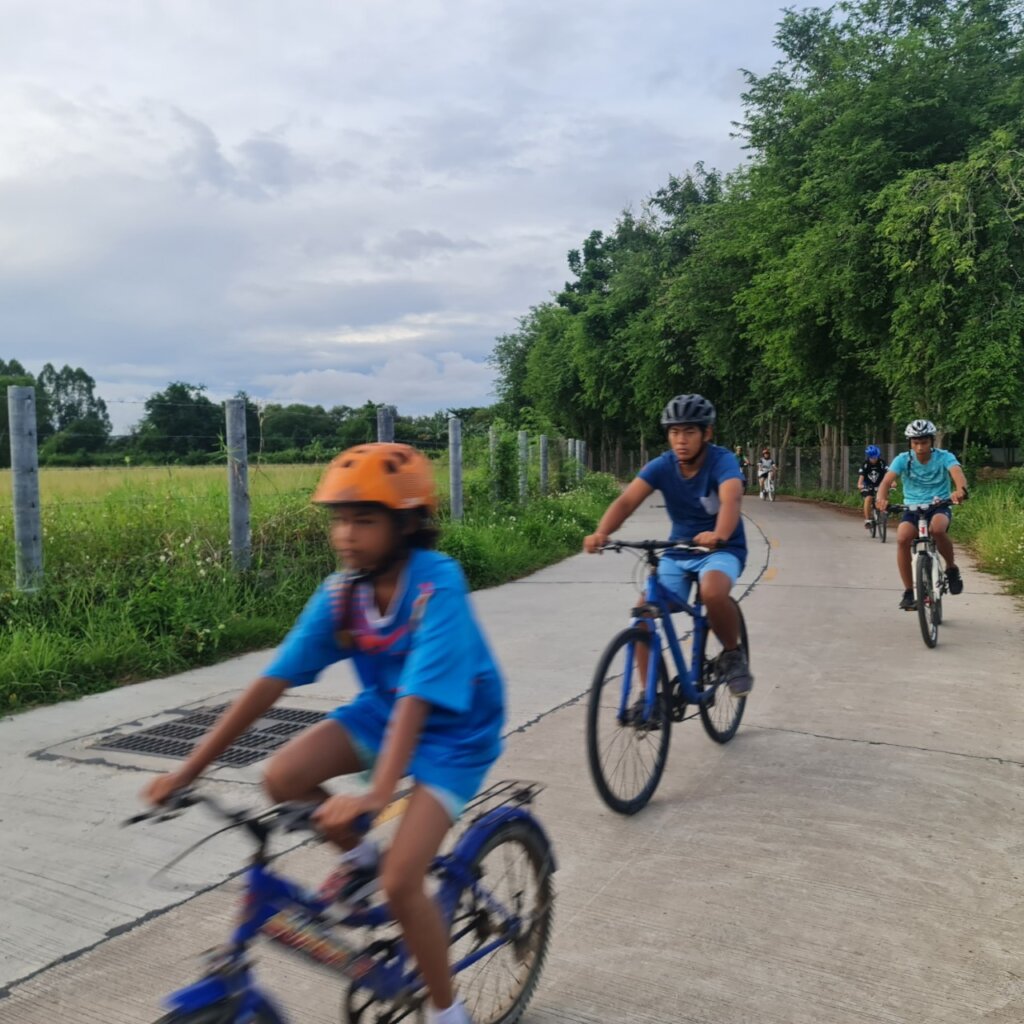 Hand to Hand 800km Bike Ride