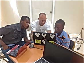 Madsen & Wadson learning to upload on a wiki