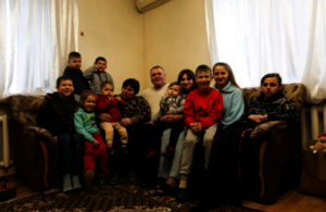 Yuri, Nadia & foster children| Plan / Mirja Vogel