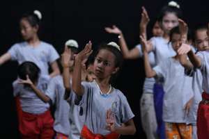 This young camper shows singular concentration.