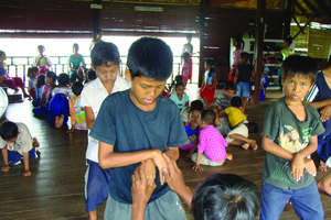2010 Camp-Children  learn  basic hand positions