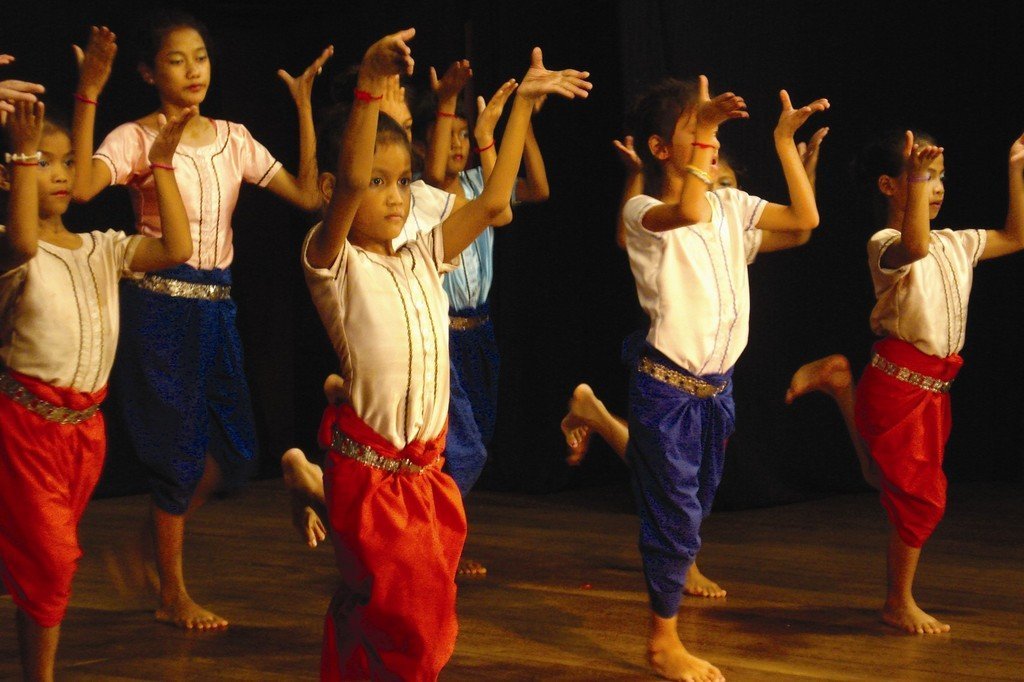 Summer Arts Camp for Orphans 2010 - Cambodia