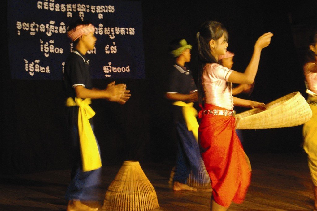 Summer Arts Camp for Orphans 2010 - Cambodia