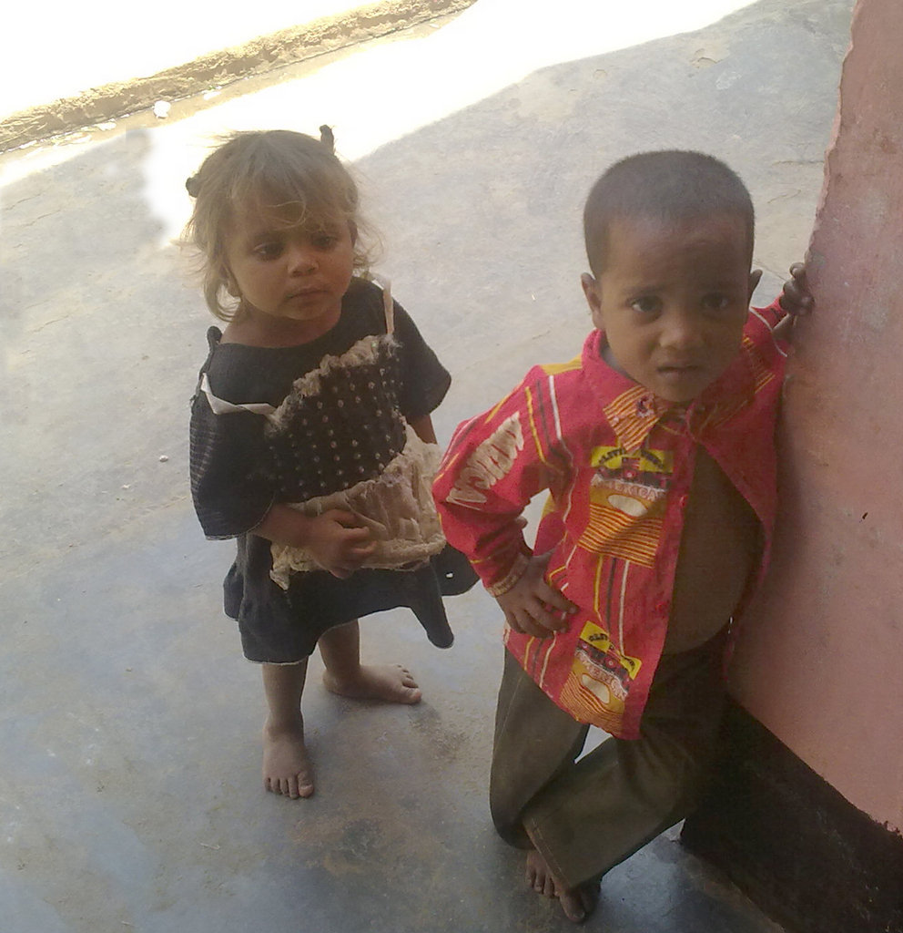 Provide solar power for 250 poor Indian families