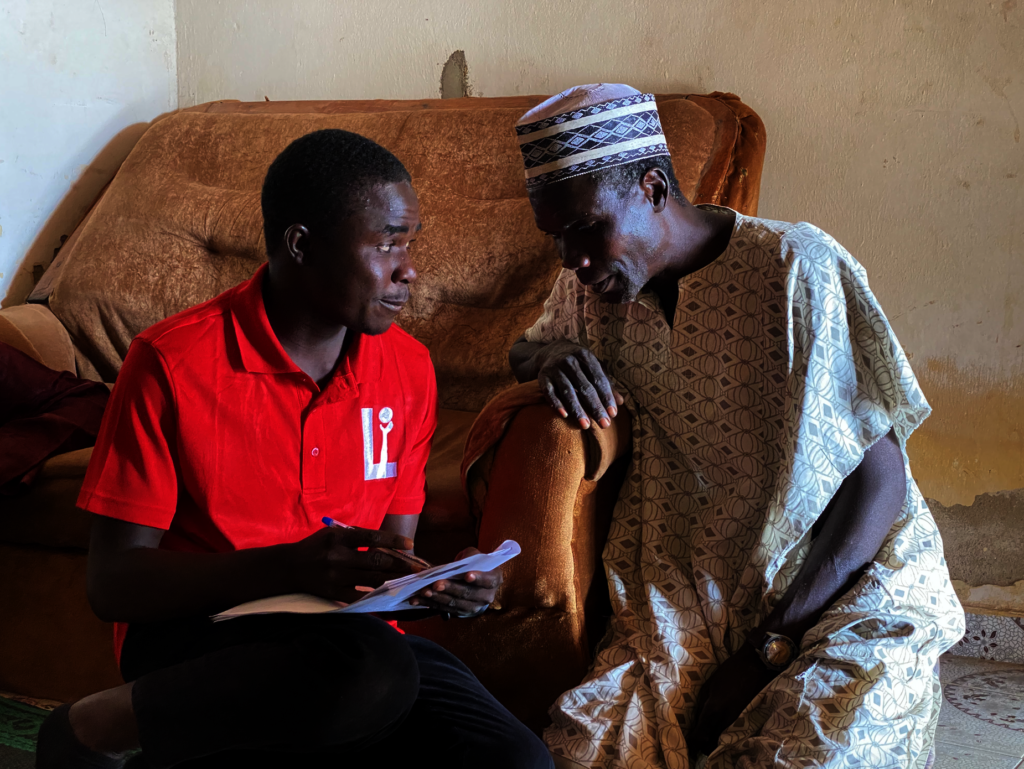 LI staff completes survey with community member