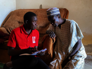 LI staff completes survey with community member