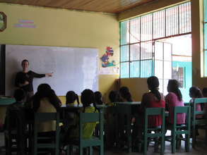 RP intern teaching English