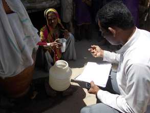 An Oldman preparing Nadi filter