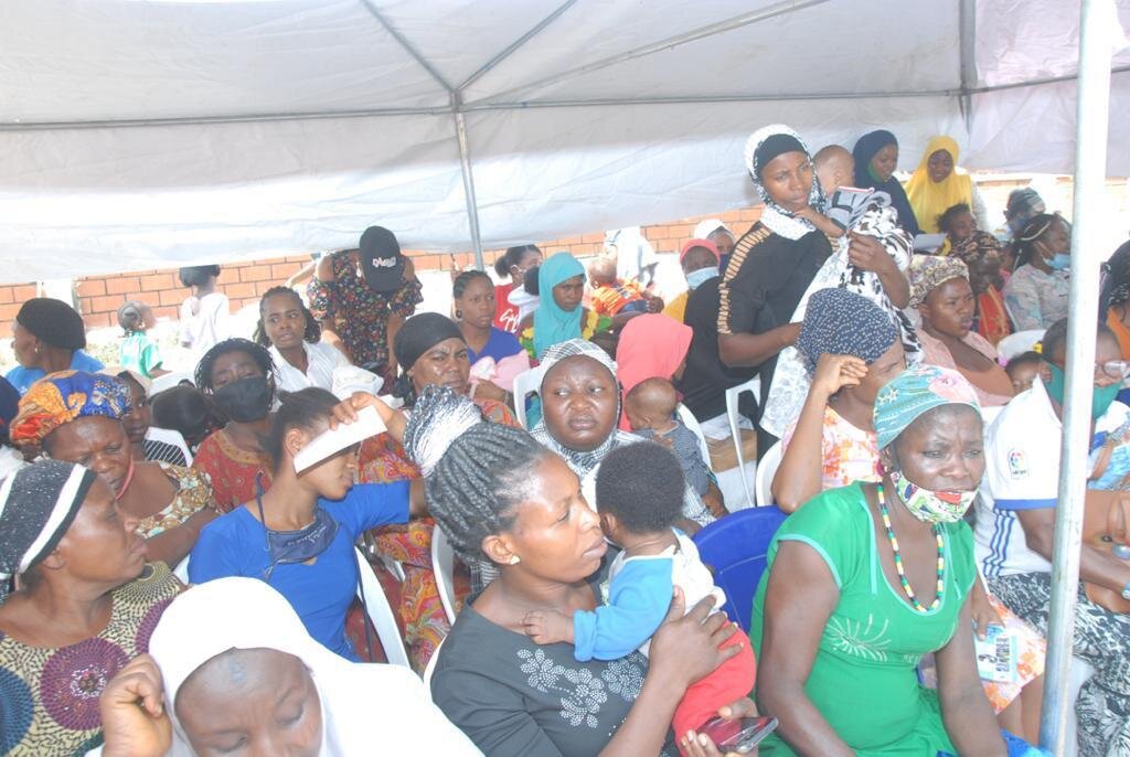 DECEMBER to Remember! Spreading love To Women