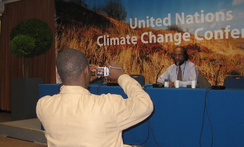 Give Global Journalists a Voice on Climate Change