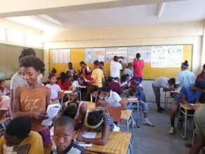 Children registering for the R2S Program