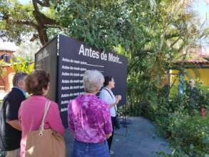 visitors to the wall