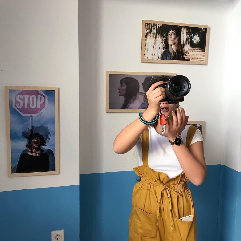 Support personalised education for refugee youth