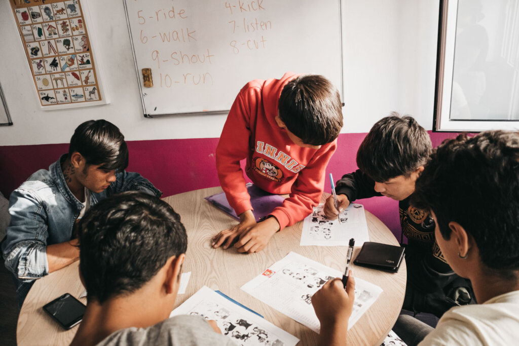 Support personalised education for refugee youth
