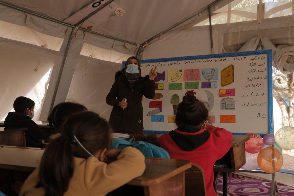 Build a school for 1,150 students in NW-Syria