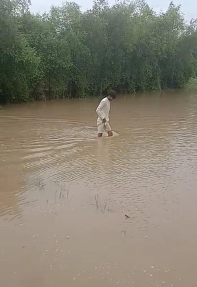 REACHING FLOOD AFFECTED CHILDREN IN PAKISTAN