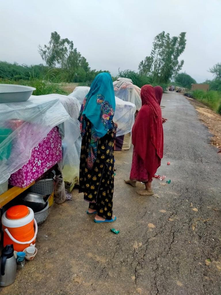 REACHING FLOOD AFFECTED CHILDREN IN PAKISTAN