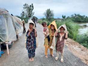 REACHING FLOOD AFFECTED CHILDREN IN PAKISTAN