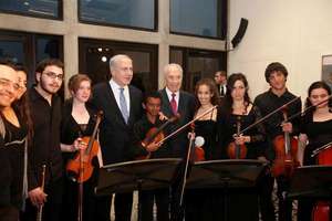 Abraham the Violin Player with Israeli President