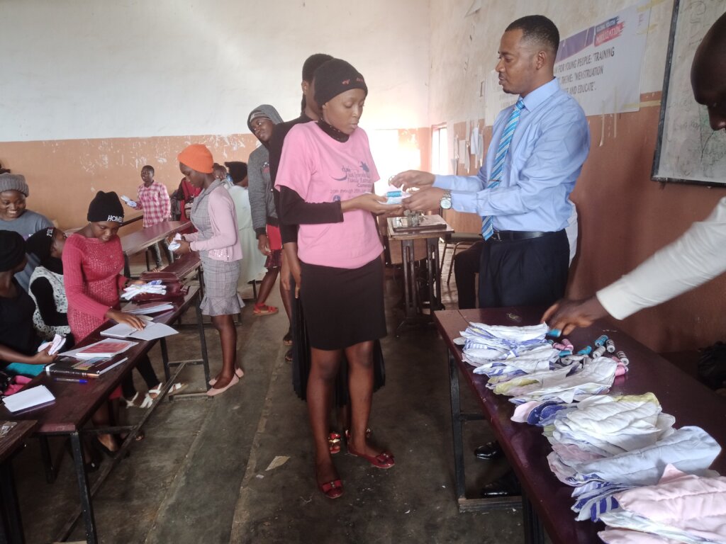 PADS AND TRAINING FOR 250 GIRLS IN BAMENDA.